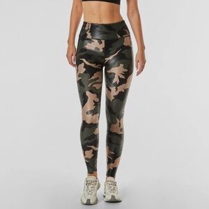 Noli Yoga Camp Liquid Legging size XL